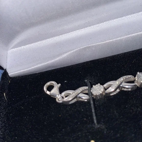 Kay Jewelers Diamond Bracelet - Picture 4 of 5